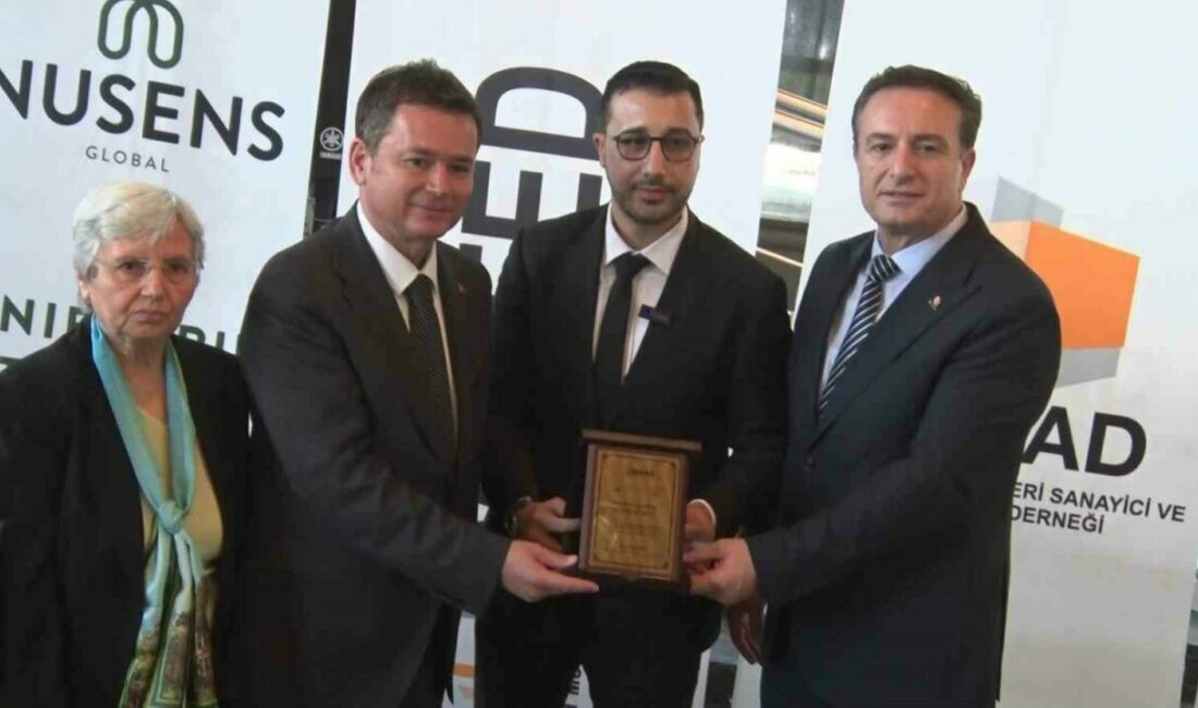 Bursa’da deprem gündemi: Kentsel dönüşüm için ortak hareket çağrısı 17 Ağustos Marmara Depremi’nin 27’nci yıl dönümünde Bursa’da deprem hazırlığı