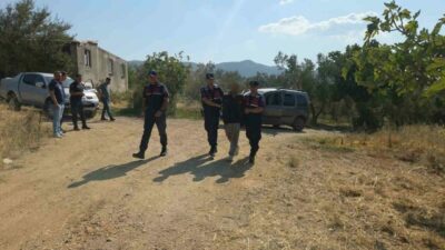 Bursa’da çalıntı olduğu ileri sürülen bir aracı fark eden polis