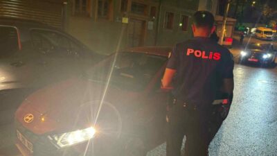 Bursa’da polis ekiplerince Osmangazi ve Yıldırım ilçelerinde gerçekleştirilen ’Huzur’ uygulamasında