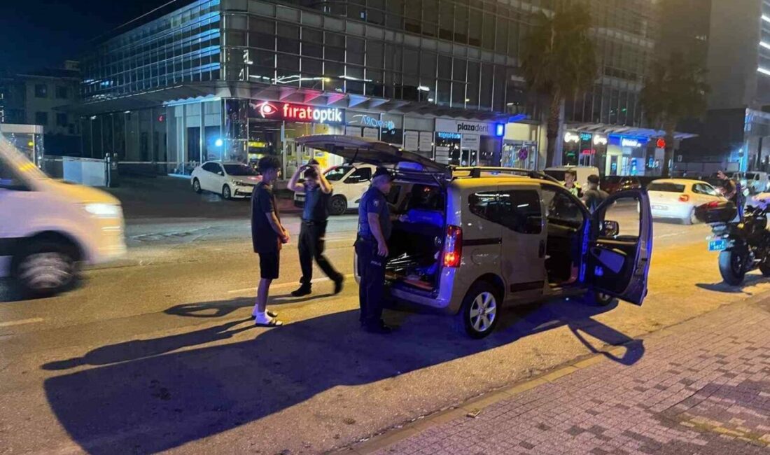 Bursa’da huzur uygulaması: 21 aranan şahıs yakalandı, 388 bin TL ceza kesildi Bursa’da polis ekiplerince gerçekleştirilen huzur uygulamasında 2 bin 468 şahsın