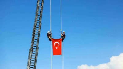 Bursa’da 17 Ağustos Marmara Depremi’nin 27’nci yıl dönümünde düzenlenen programda,