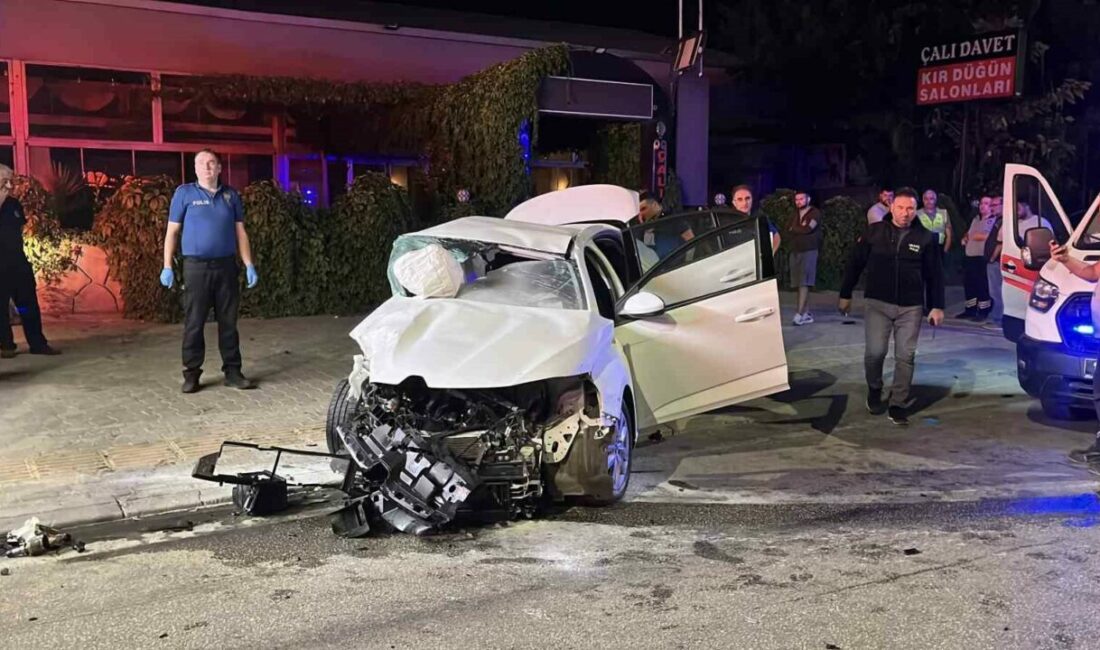Bursa’da otomobil ile jip çarpıştı: 2 güvenlik görevlisi hayatını kaybetti Bursa’da kavşaktan ara yola girmek isteyen otomobile karşı yoldan hızla