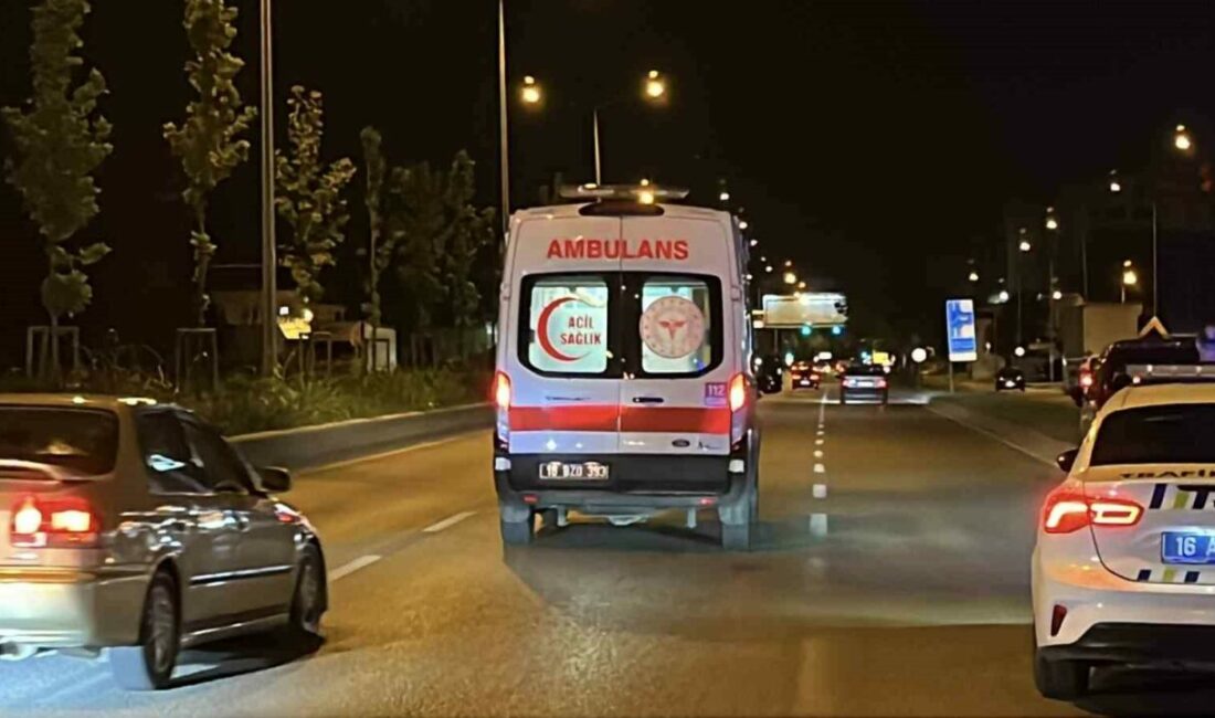 Bursa’da ters yöne giren otomobil kazaya karıştı: 7 yaralı Bursa’da ters istikametten ana artere çıkan otomobil, seyir halindeki başka
