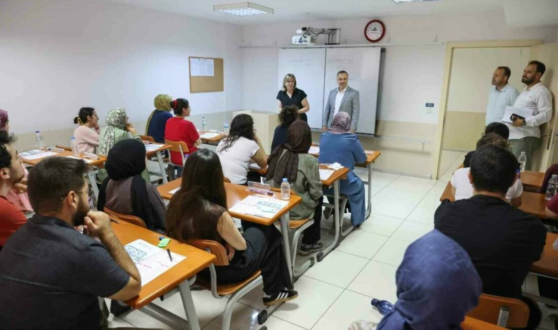 Büyükşehir’den memur adaylarına KPSS provası Bursa Büyükşehir Belediyesi’nin, tüm gençlik merkezlerinde ve Hürriyet Sınava Hazırlık