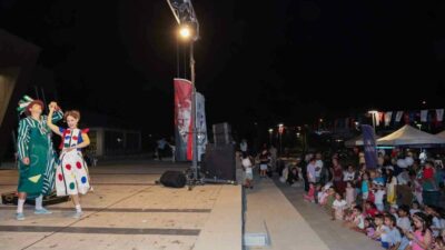Bursa Büyükşehir Belediyesi Şehir Tiyatrosu’nun yeni çocuk oyunu ‘İki Bavul