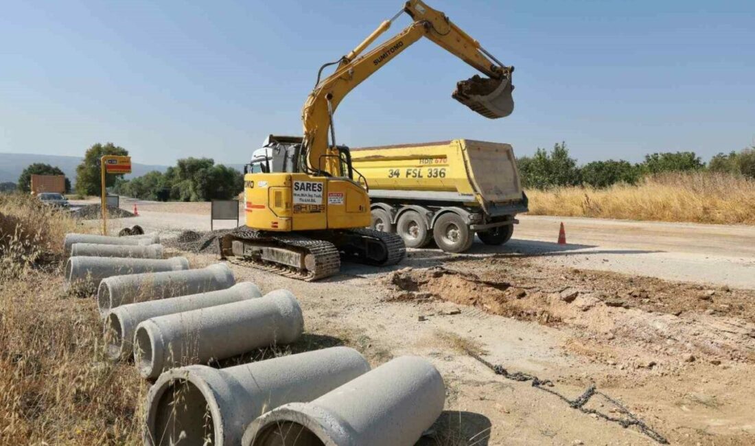 Büyükşehir’den Nilüfer’e 7 bin 600 metrelik altyapı yatırımı Bursa Büyükşehir Belediyesi, 17 ilçede sürdürdüğü altyapı ağını güçlendirme çalışmaları