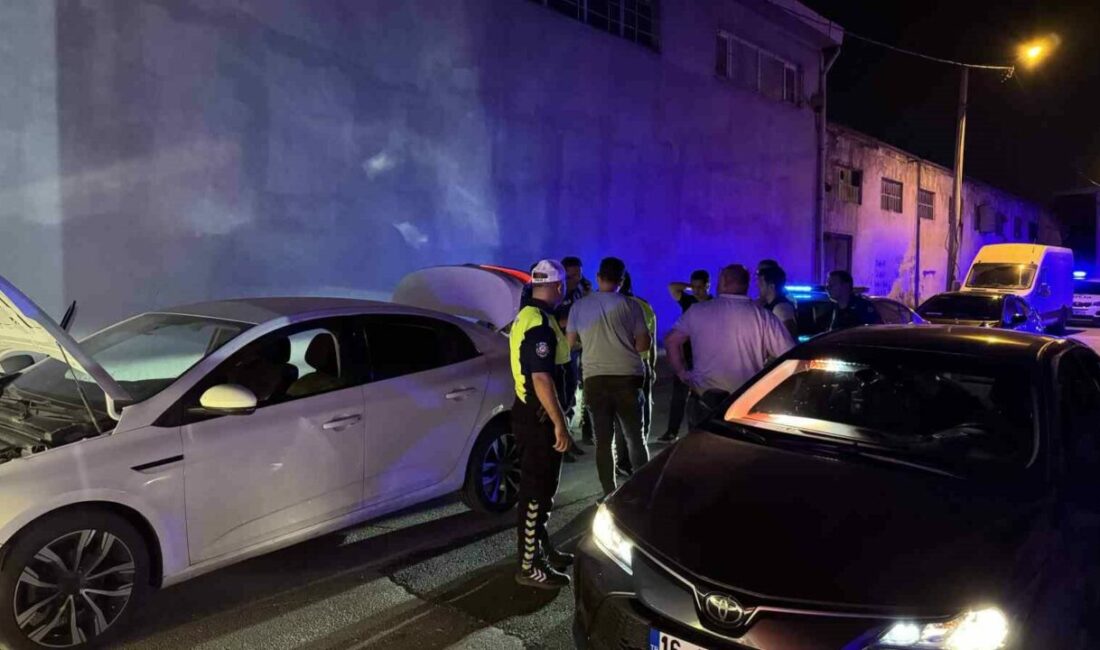 Çalıntı araçla 10 kilometre kaçtı, 380 bin TL ceza yedi Bursa’da Plaka Tanıma Sistemi’ne (PTS) takılan çalıntı otomobil, polis ekiplerinin