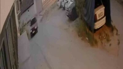 Bursa’da iki çocuk sokakta oyun oynadığı sırada bir otomobilin drift