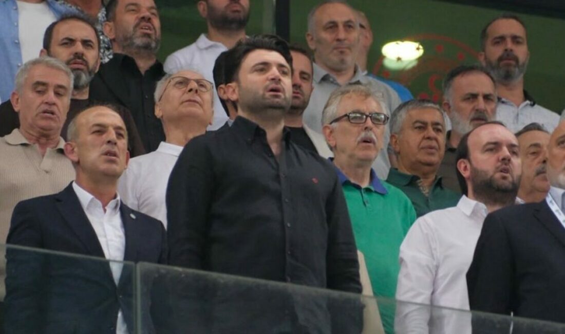 Enes Çelik: “Oyun gücümüzün artacağından şüpheniz olmasın” Bursaspor Başkanı Enes Çelik, Iğdır FK galibiyetinin ardından yaptığı açıklamada