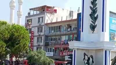 Bursa’nın Gemlik ilçesinde bir pasajın çatı katında yangın çıktı. Ekiplerin
