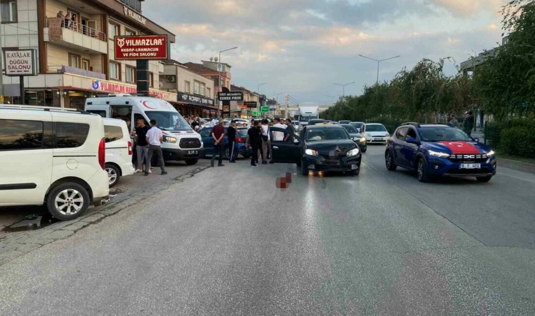 Bursa’nın İnegöl ilçesinde iki otomobilin çarpışması sonucu meydana gelen trafik