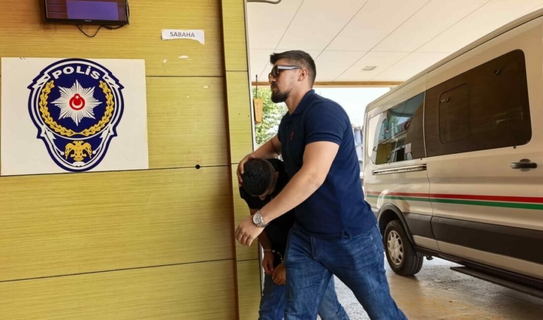 İnegöl’de uyuşturucu operasyonu: 50 gram metamfetamin ele geçirildi Bursa’nın İnegöl ilçesinde polis ekiplerinin düzenlediği uyuşturucu operasyonunda yaklaşık 50