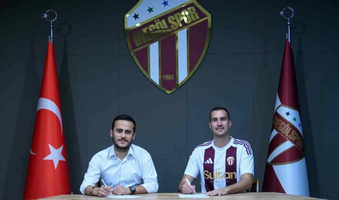 İnegölspor, kariyerinde Bursaspor, Fenerbahçe, Kasımpaşa ve Kocaelispor gibi önemli kulüplerde