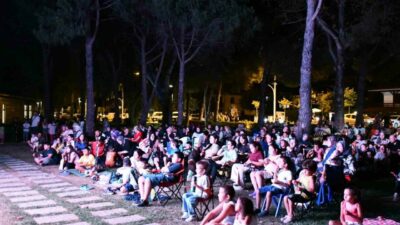 İznik Belediyesi’nin bu yıl dördüncüsünü düzenlediği “Nostaljik Yaz Akşamları” etkinlikleri