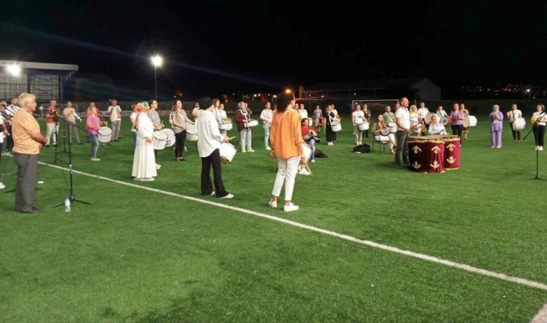 Kadın bandosu ve dritim grubu, ilk kez sahne alacak Bursa’nın Yenişehir ilçesinde düzenlenecek olan 11. Uluslararası Altın Biber Festivalinde