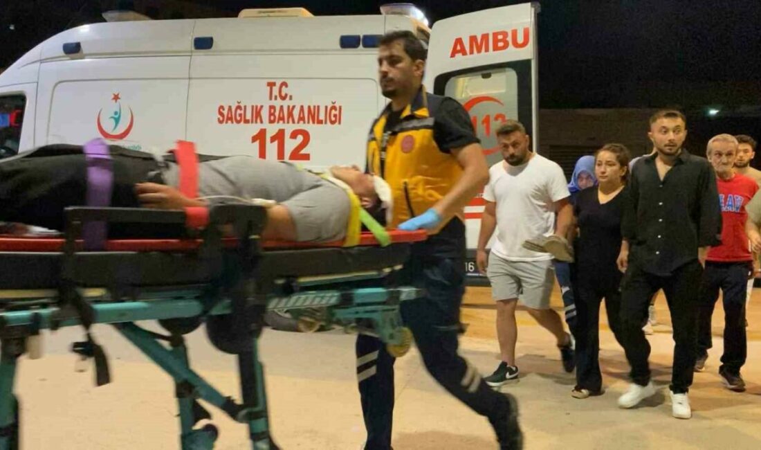 Kavgada şişeyle yaralandı, tüfeğiyle geri dönüp ateş açtı: 2 yaralı Bursa’nın İnegöl ilçesinde meydana gelen kavgada bir kişi darp edilirken,