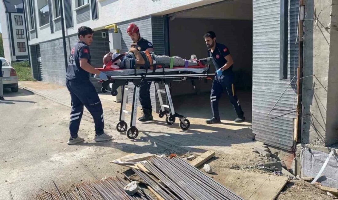 Krikodan kayan aracın altında kalan şahıs ağır yaralandı Bursa’nın İnegöl ilçesinde otomobilini tamir etmek için krikoyla kaldıran şahıs,