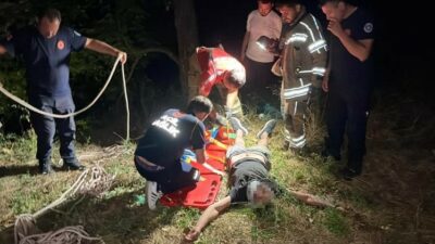 Bursa’da manevra yaparken direksiyon hakimiyetini kaybeden alkollü sürücü, aracıyla 50
