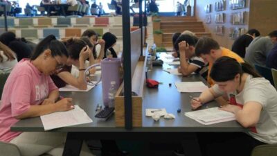Yıldırım Belediyesi, KPSS’ye hazırlanan adaylara sınav öncesinde kendilerini test etme