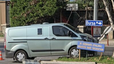 Bursa’nın Mudanya ilçesinde zırhlı banka aracı kavşaktan çıkan başka bir