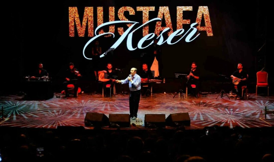 Mustafa Keser’den müzik ve kahkaha dolu gece Bursa Büyükşehir Belediyesi’nin köklü kültür sanat organizasyonlarından biri olan Uluslararası