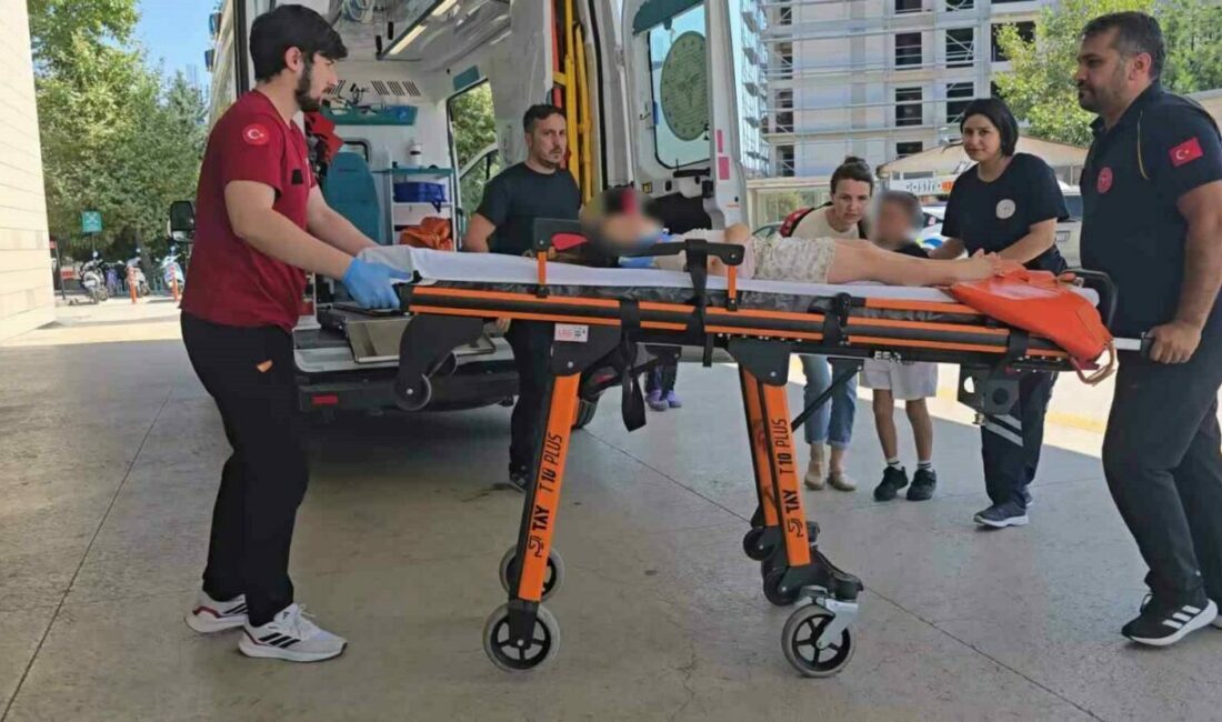Bursa’nın İnegöl ilçesinde otomobil ile motosikletin çarpıştığı kazada 2’si çocuk