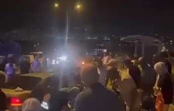 Bursa’da iddiaya göre direksiyon hakimiyetini kaybeden ehliyetsiz sürücü, orta refüjü