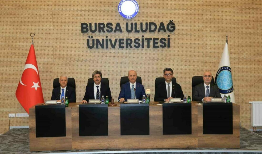 Üniversiteler Arası Kurul Toplantısı BUÜ’de gerçekleşti Üniversiteler Arası Kurul (ÜAK) Yönetim Kurulu Toplantısı, Bursa Uludağ Üniversitesi’nin