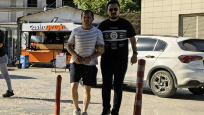 Bursa’nın İnegöl ilçesinde polis ekiplerinin takibe aldığı şüpheli, aracıyla kaçmaya