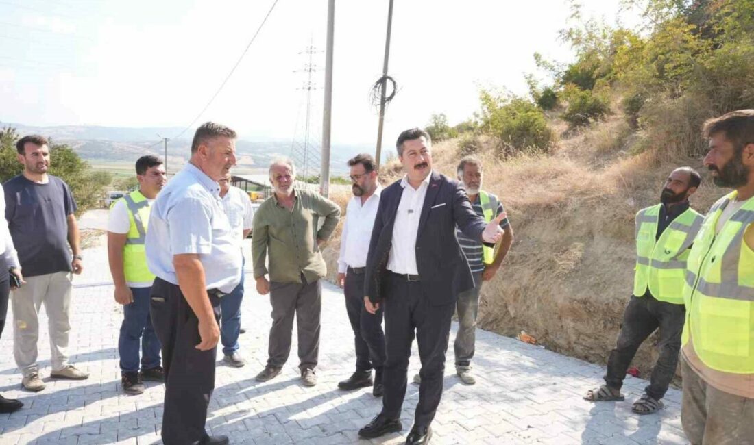 Yenişehir’de son iki yılda 100 bin metrekare parke taşı döşendi Yenişehir Belediyesi, ilçe genelinde ulaşım konforunu artırmak ve mahallelerin yol
