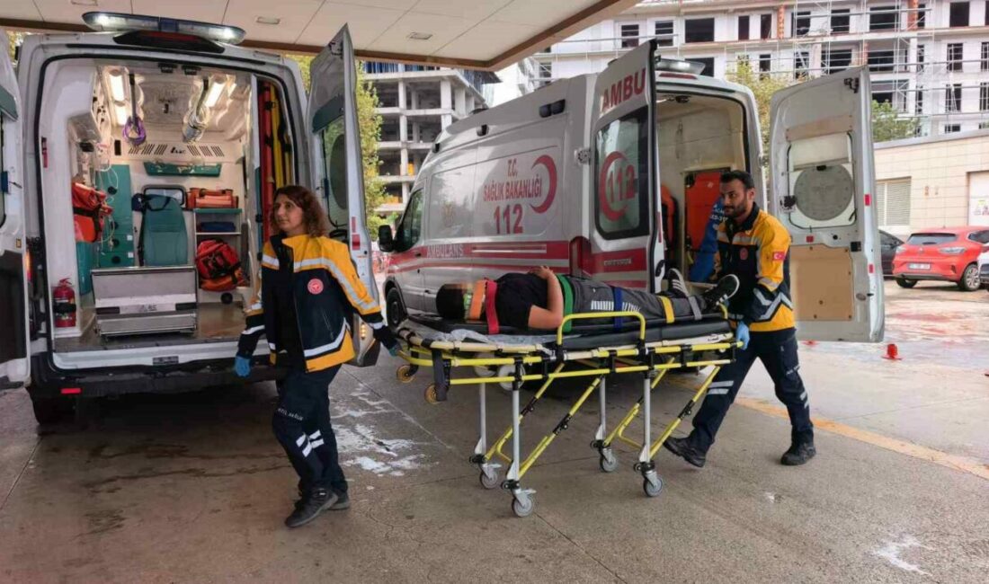 12 yaşındaki çocuk merdiven boşluğuna düştü Bursa’nın İnegöl ilçesinde meydana gelen olayda, 12 yaşındaki çocuk apartmanın