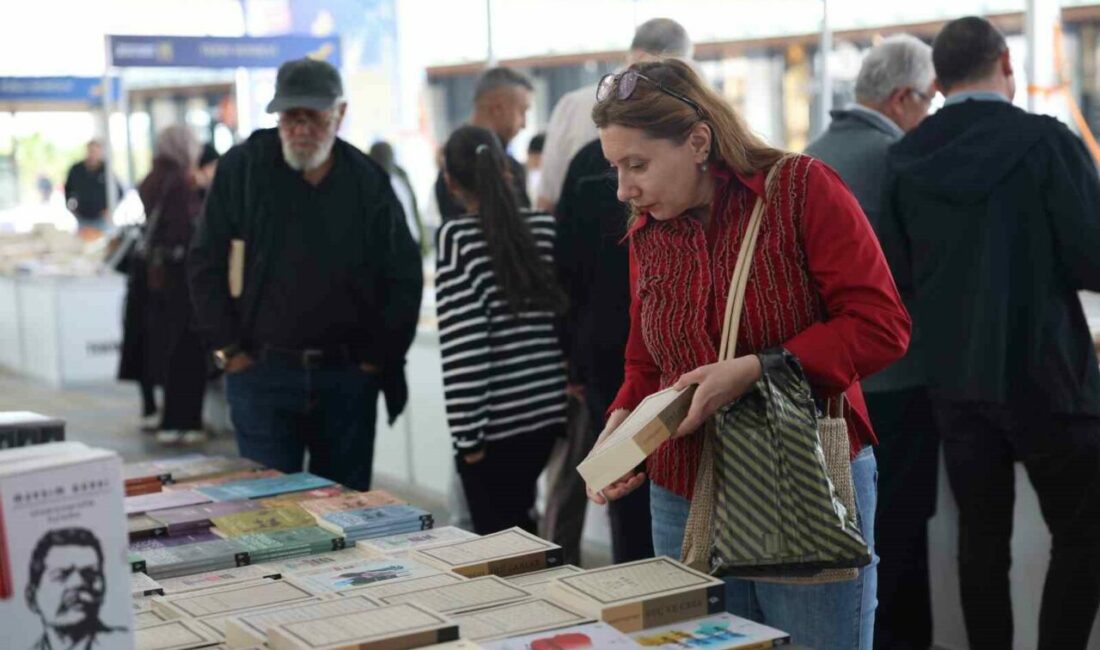 2. Osmangazi Kitap Günleri’ne yoğun ilgi 2. Osmangazi Kitap Günleri, kitapseverlerin yoğun ilgisiyle devam ediyor. Ünlü