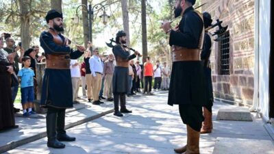 Yıldırım Belediyesi, ’Beylikten Cihan Devleti’ne’ temasıyla başlattığı 2025-2026 Kültür Sanat