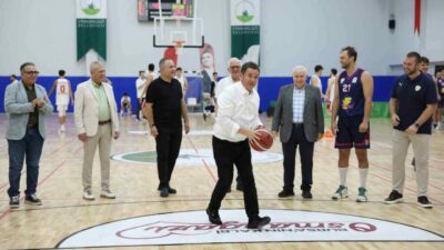 Osmangazi Belediyesi’nin ev sahipliğinde düzenlenen 18. Final Basketbol Turnuvası, Dikkaldırım