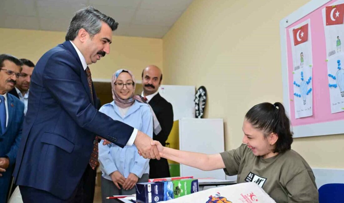 Başkan Oktay Yılmaz, özel öğrencilerin heyecanına ortak oldu Yıldırım Belediye Başkanı Oktay Yılmaz, 2026-2027 eğitim öğretim yılının ilk