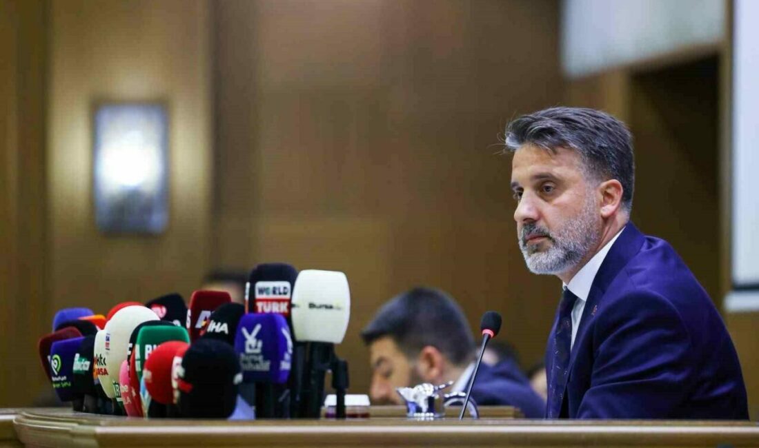Başkan Vekili Biba: “Bütün otobüsleri elektrikliye çevireceğiz” Bursa Büyükşehir Belediye Başkan Vekili Şahin Biba, toplu ulaşımda küresel
