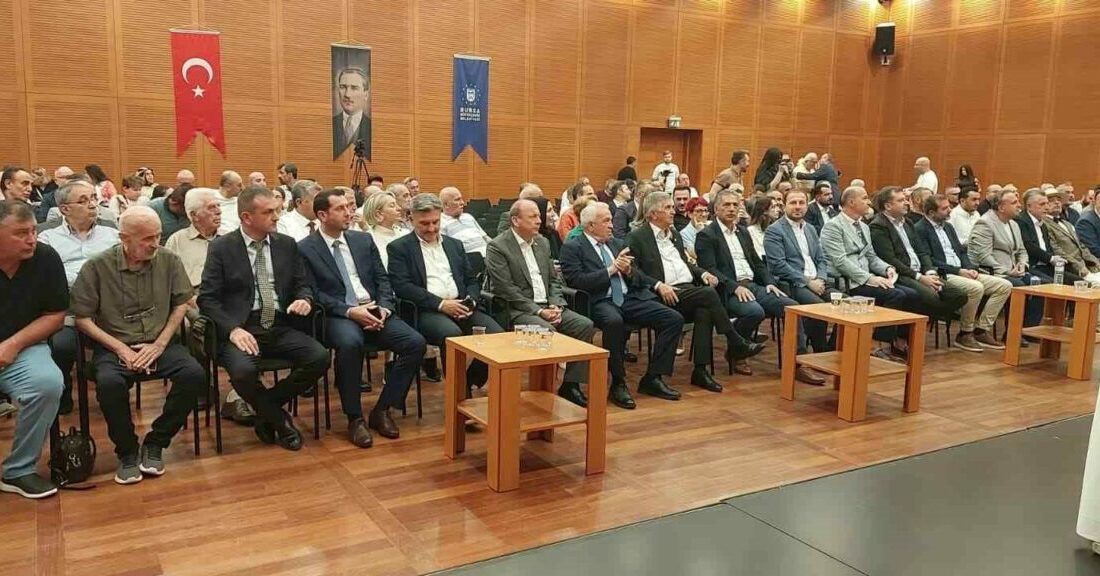 Bursa Artvin Vakfı’nda Demirci güven tazeledi Bursa Artvin Vakfı’nda olağan genel kurul heyecanı yaşandı. Tek listeyle