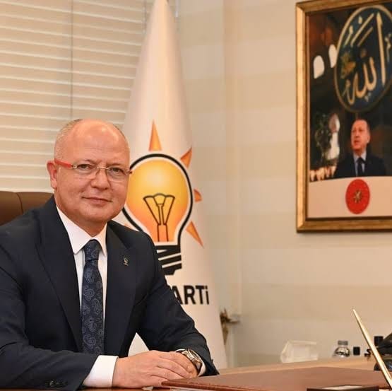 Bursa çevre yolu ücretsiz kalmaya devam ediyor AK Parti Bursa İl Başkanı Davut Gürkan, Bursa Çevre Otoyolu