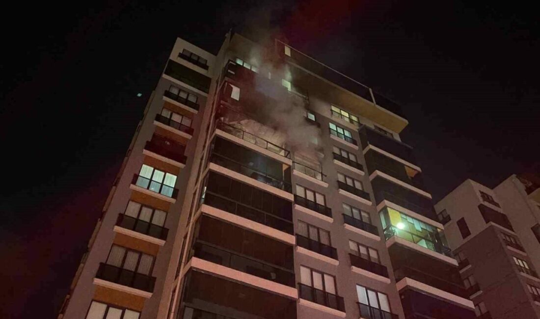 Bursa’da bina yangını: Mahsur kalan 19 kişi kurtarıldı Bursa’da bir binada çıkan yangında mahsur kalan 19 kişi, itfaiye