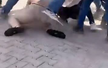 Bursa’da müteahhit ile inşaat işçileri arasında alacak-verecek meselesi nedeniyle çıkan