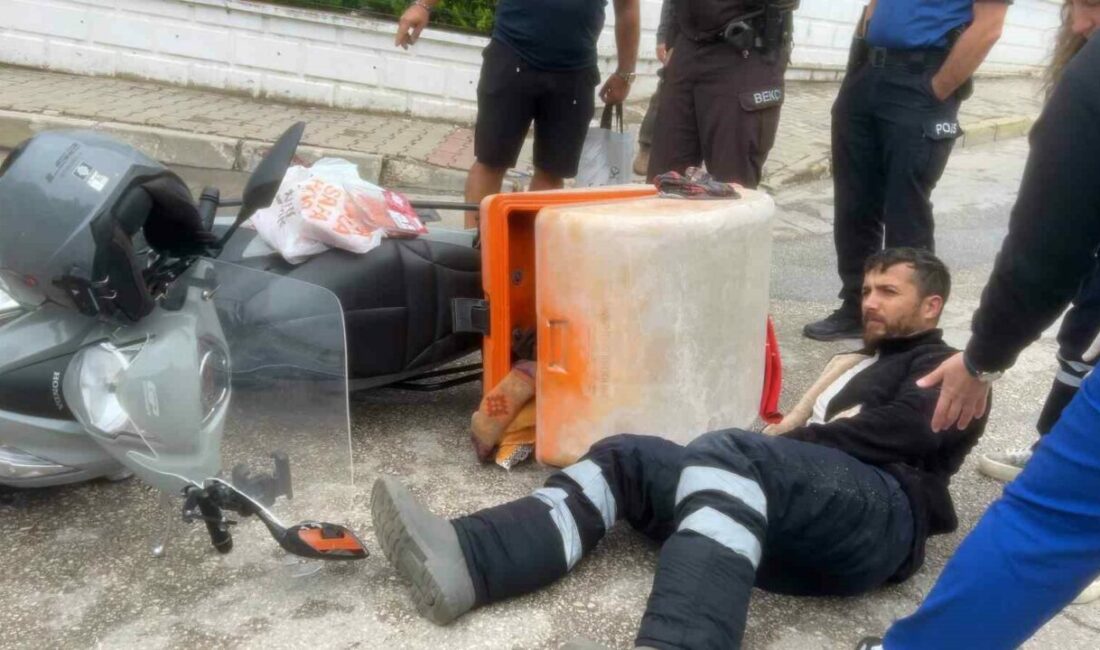 Bursa’da kuryenin önüne aniden çıkan araç kazaya neden oldu Bursa’da ani fren yapan motosikletli kurye kayganlaşan yolda savrularak yaralandı.