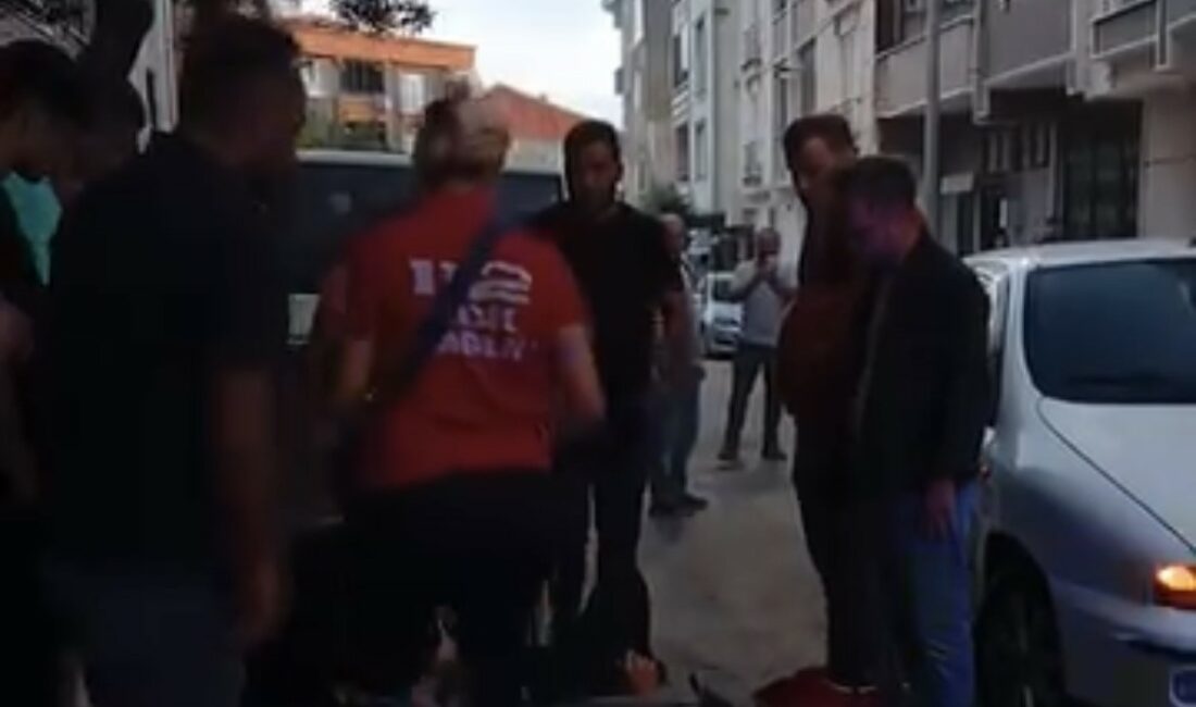 Bursa’da otomobil ile motosiklet çarpıştı: 1 yaralı Bursa’nın Karacabey ilçesinde otomobil ile motosikletin çarpışması sonucu meydana gelen
