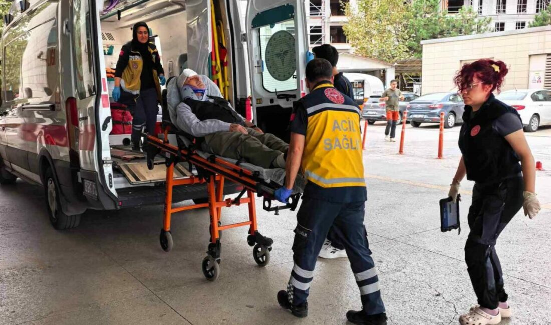 Bursa’da otomobil şarampole uçtu: 2 yaralı Bursa’nın İnegöl ilçesinde kontrolden çıkan otomobilin şarampole uçması sonucu meydana