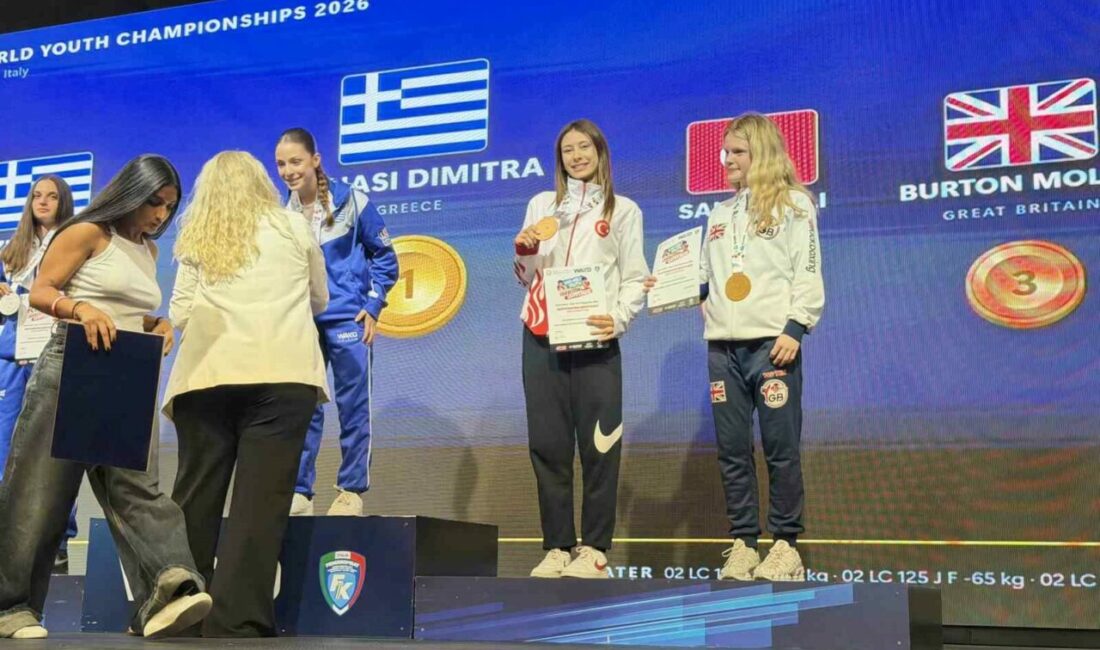 Bursalı milli sporcu Aslı Salım, İtalya’da dünya üçüncüsü oldu İtalya’da düzenlenen 2026 Kick Boks Dünya Şampiyonası’nda 50 kilo Genç