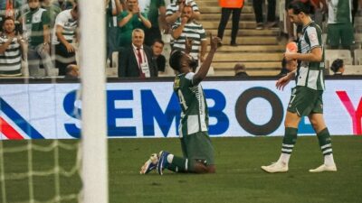 Bursaspor’un 29 yaşındaki Nijeryalı forveti Kelechi Iheanacho, Trendyol 1. Lig’de