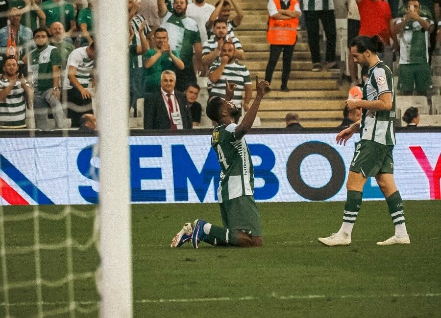 Bursaspor’un Nijeryalı forveti Iheanacho 5 maçta 6 gole ulaştı Bursaspor’un 29 yaşındaki Nijeryalı forveti Kelechi Iheanacho, Trendyol 1. Lig’de