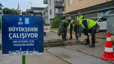 Bursa Büyükşehir Belediyesi, şehir genelinde etkili olan yoğun yağış ve