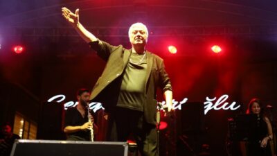 11. Uluslararası Altın Biber Festivalinde Bursa’nın Yenişehir ilçesinde sahne alan