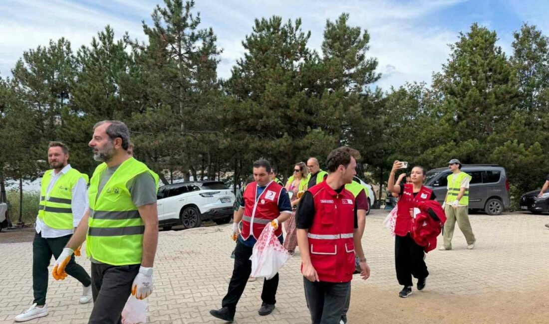 Dünya gençleri, Gürsu’da çevre dayanışması için buluştu Gürsu Belediyesi EURODESK Temas Noktası koordinesinde devam eden Erasmus Öğrenci