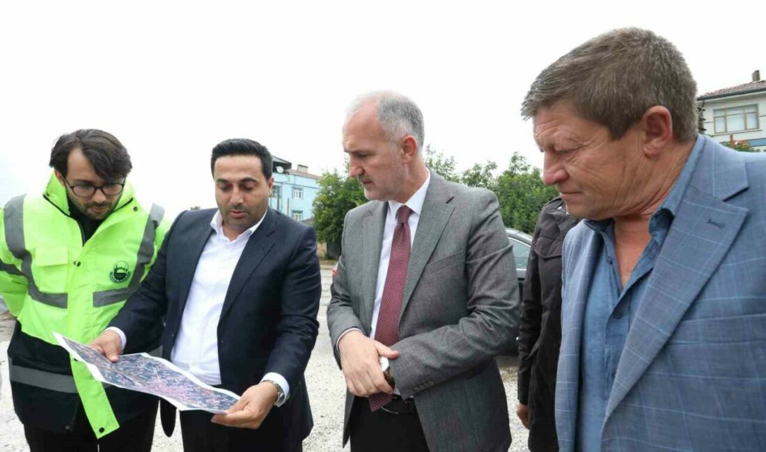 İnegöl’de altyapı seferberliği İnegöl Belediyesi, Kurşunlu Mahallesinde yapılaşmanın başladığı bölgelerde 8 sokakta 1300